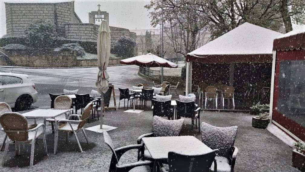 Hotel A Forxa Cafeteria Restaurante A Carballeira Екстер'єр фото